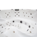 Big Jacuzzi voor luxueuze 8-persoons buitenspa